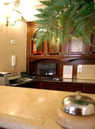 Residenza San Maurizio 招待所