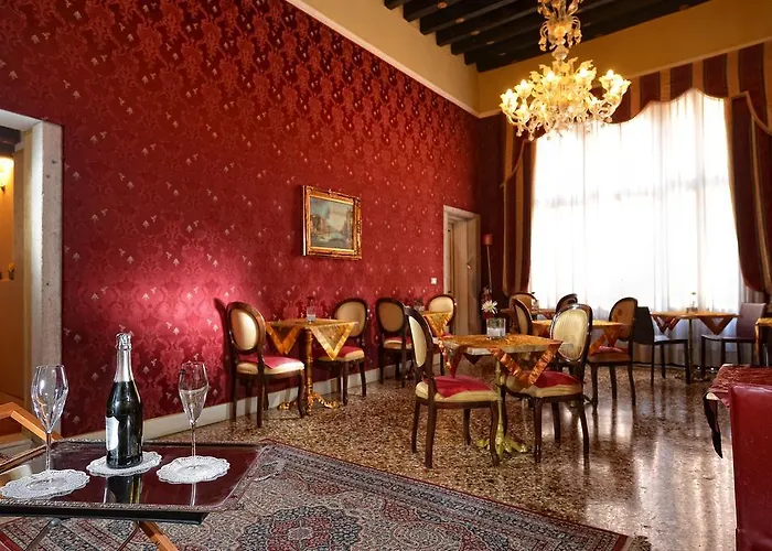 Residenza San Maurizio Гостевой дом 3*